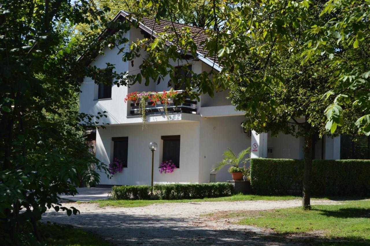Villa My Island Bihac Exterior photo